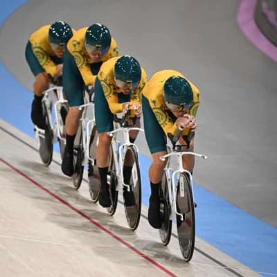 Team pursuiters make opening statement on track