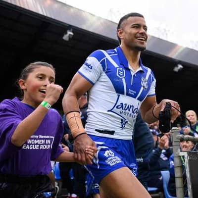 Bulldogs duo in race for rare Dally M double