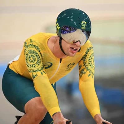 Richardson wins silver in sprint at track cycling