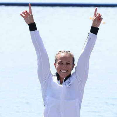 Retiring kayaker Wood hails Kiwi legend Harrington