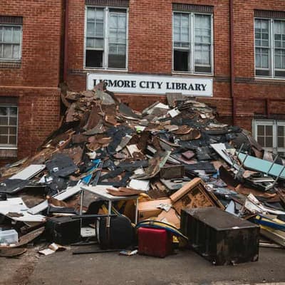 'Completely lost': exhibition captures disaster despair