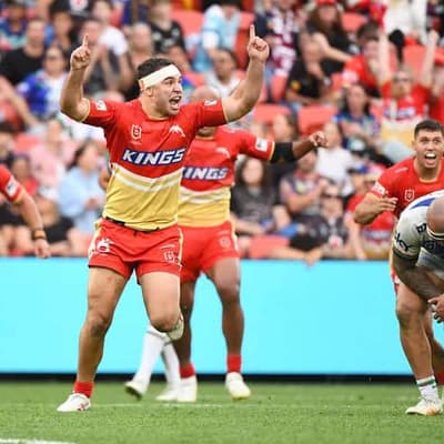 Dolphins pip Warriors in golden-point thriller