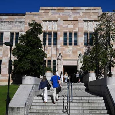 Headway in cap on 'unregulated' foreign student numbers