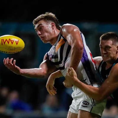 Freo roll dice on debutant ruck, Warner out for Swans