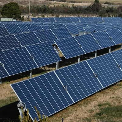 Agreements signed for sun to rise on planned solar farm