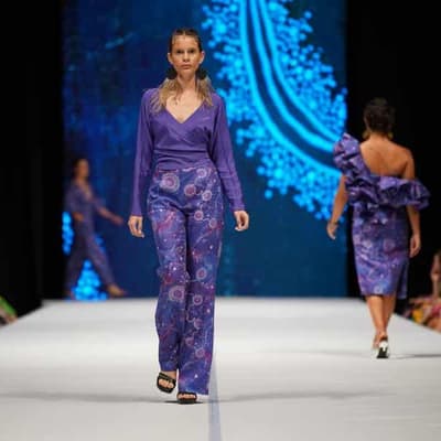 Modelling icon helps next generation hit the runway