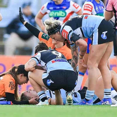 Sharks remain undefeated in NRLW with win over Knights