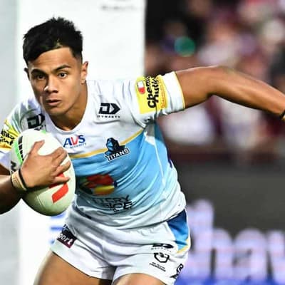 Titans' Kini takes Dylanesque steps towards player gong