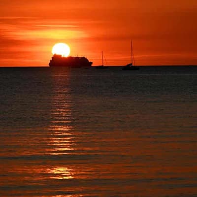 Voters step on the gas as NT faces 'turning point'