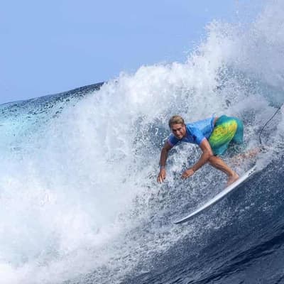 Ewing makes it three Aussies in surf world title race