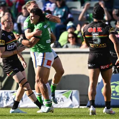 Raiders stun Cleary-less Panthers to keep season alive