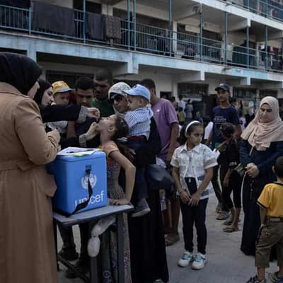 Next stage of Gaza polio campaign begins as war goes on