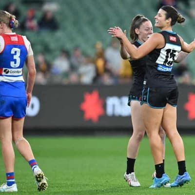 Power captain injured in Bulldogs AFLW rout