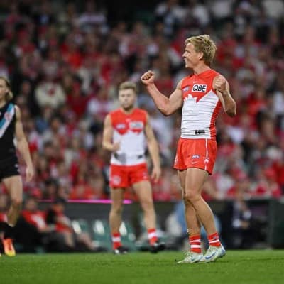 Heeney stars again in Swans' premiership charge