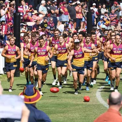 Mass crowds expected for AFL grand final 'for the ages'