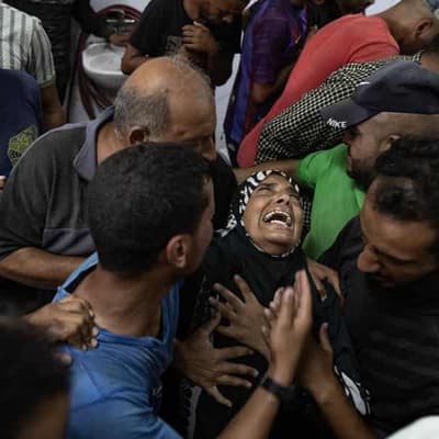 Dozens killed in Gaza as Israeli tanks raid south