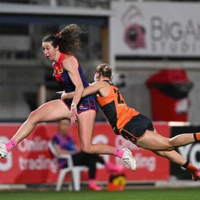 Demons beat Giants to keep AFLW finals hopes alive