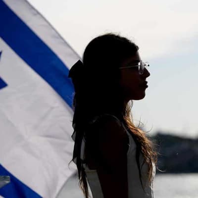 'We did not ask for this war': Jewish community gathers