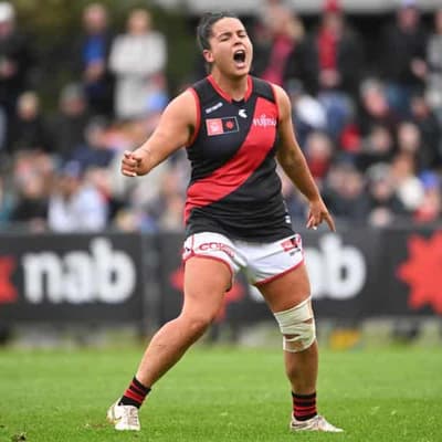 Bombers soar into top eight with win over Suns