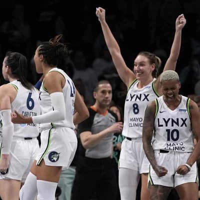 Smith's big WNBA Finals play as Lynx hunt down Liberty