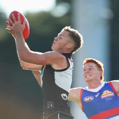 Pause put on three-way AFL trade featuring Houston