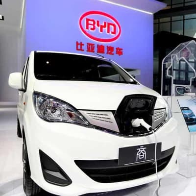 Forget electric and focus on hybrid utes, inquiry hears