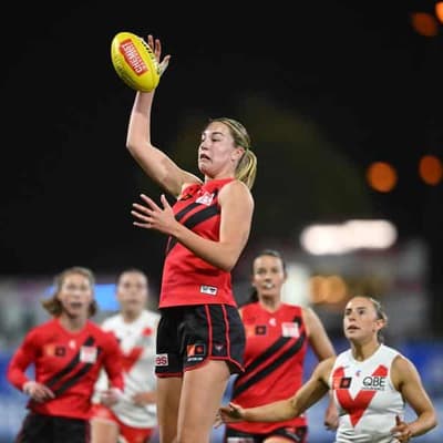 Wales, Hosking suffer serious injuries in AFLW draw