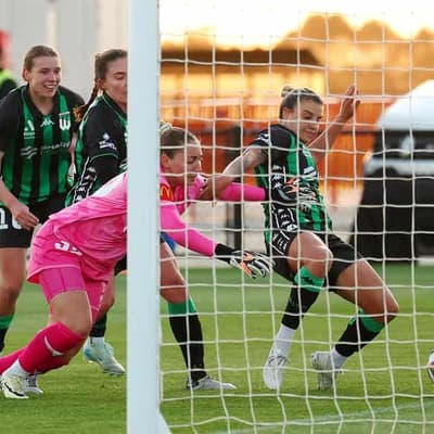 Western United smash Phoenix in ALW opener