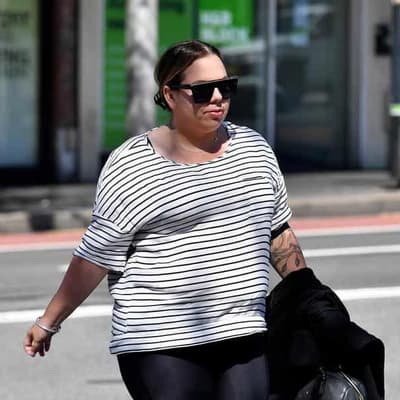 Tinder-date robbers jailed after man died in mum's arms