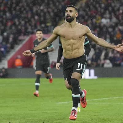 Liverpool eight points clear as Amorim's United held