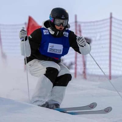 Aussie ski ace Anthony opens moguls season with silver