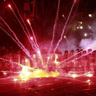 Defiant Georgian president seeks Europe's support