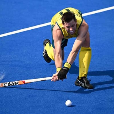 Record-setting hockey great Eddie Ockenden retires