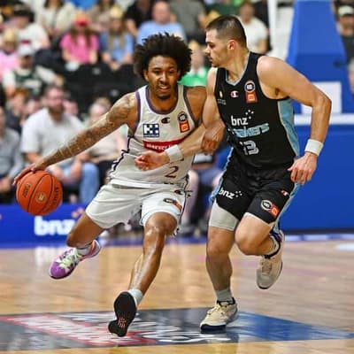 Illness-hit Kings smash out-of-sorts Breakers in NBL