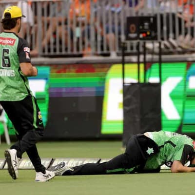 Cartwright sent to hospital as Perth beat Stars in BBL
