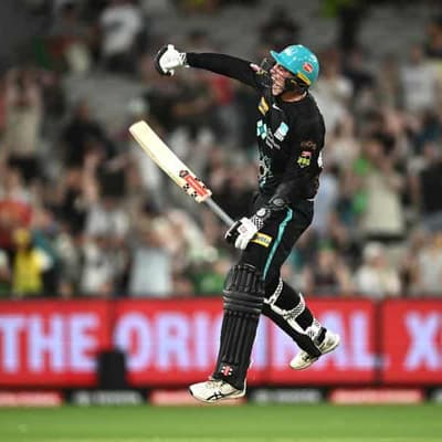 Renshaw's weird ways make for wonder white-ball rise