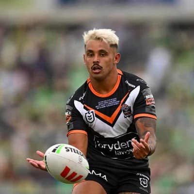 Tigers release Sullivan with a catch, Pezet re-signs