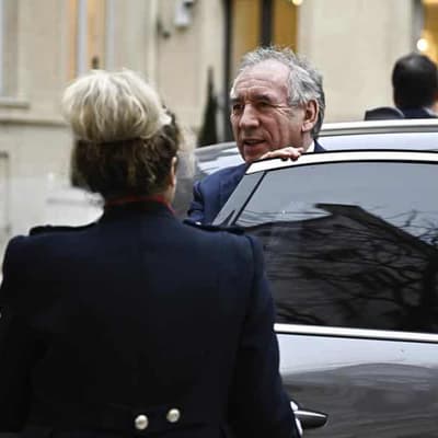 New French government named after budget fight collapse