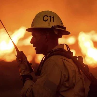 LA blazes devour thousands of homes, at least 10 dead