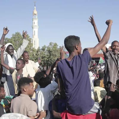 Sudan’s military retakes a strategic city from rebels