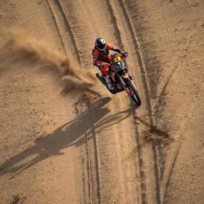 Sanders edges closer to rare Aussie Dakar Rally triumph