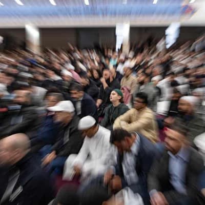 Claim about Muslim welfare payments from multiple partners is false