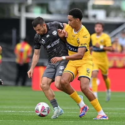 Phoenix denied two penalties in stalemate with Mariners