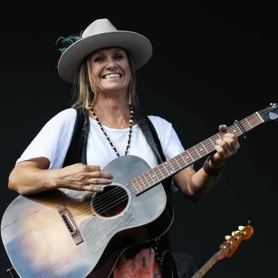 Kasey Chambers finds heart and soul on the road again