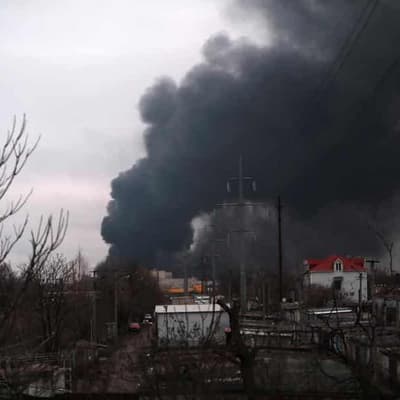 Ukraine launches drone attacks on Russian refineries