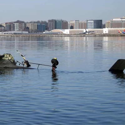 Probe into US air disaster launched, army victims named