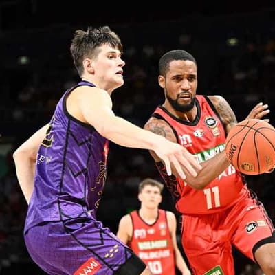 Cotton stars as Wildcats beat Kings in Wagstaff's 500th