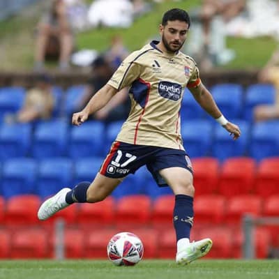 Gutsy Jets stun Victory for big A-League Men upset