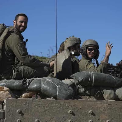 Israeli forces start withdrawing from key Gaza corridor