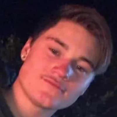 Murder trial begins over teen stabbing death